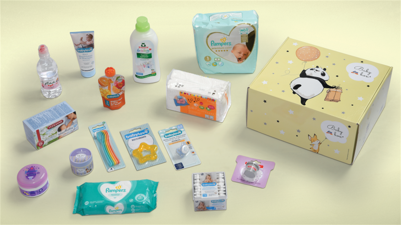 Prenovljen dm "Baby box" – Paket dobrodošlice za bodoče in novopečene starše