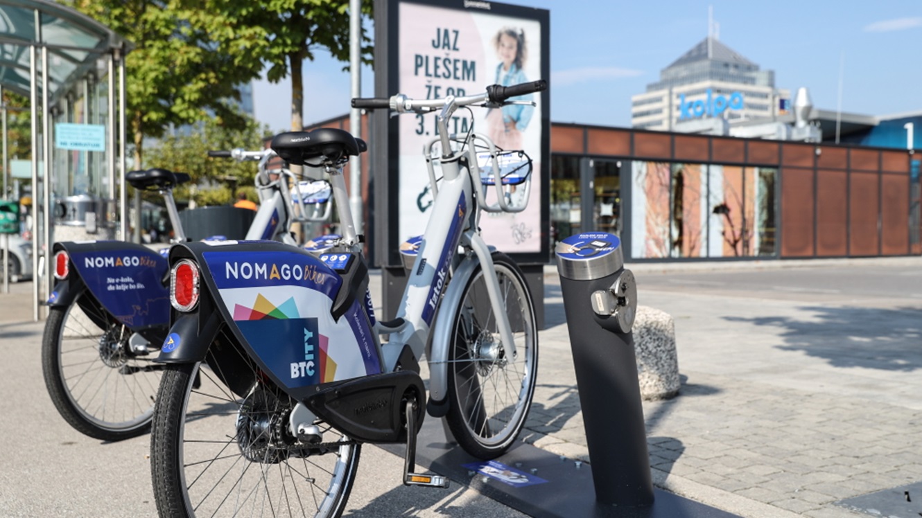 Električna kolesa Nomago Bikes: V BTC City odslej enostavno tudi z e-kolesom!