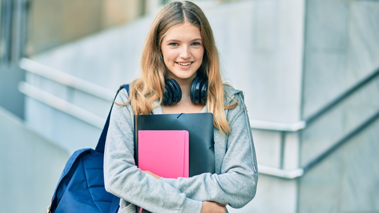 Gremo v šolo: Nepogrešljive reči v torbi najstnice