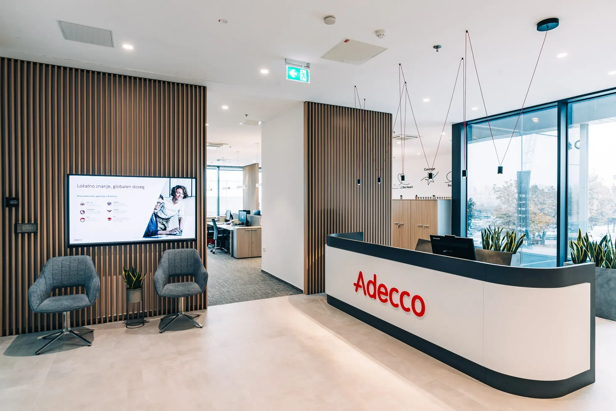 Adecco 7