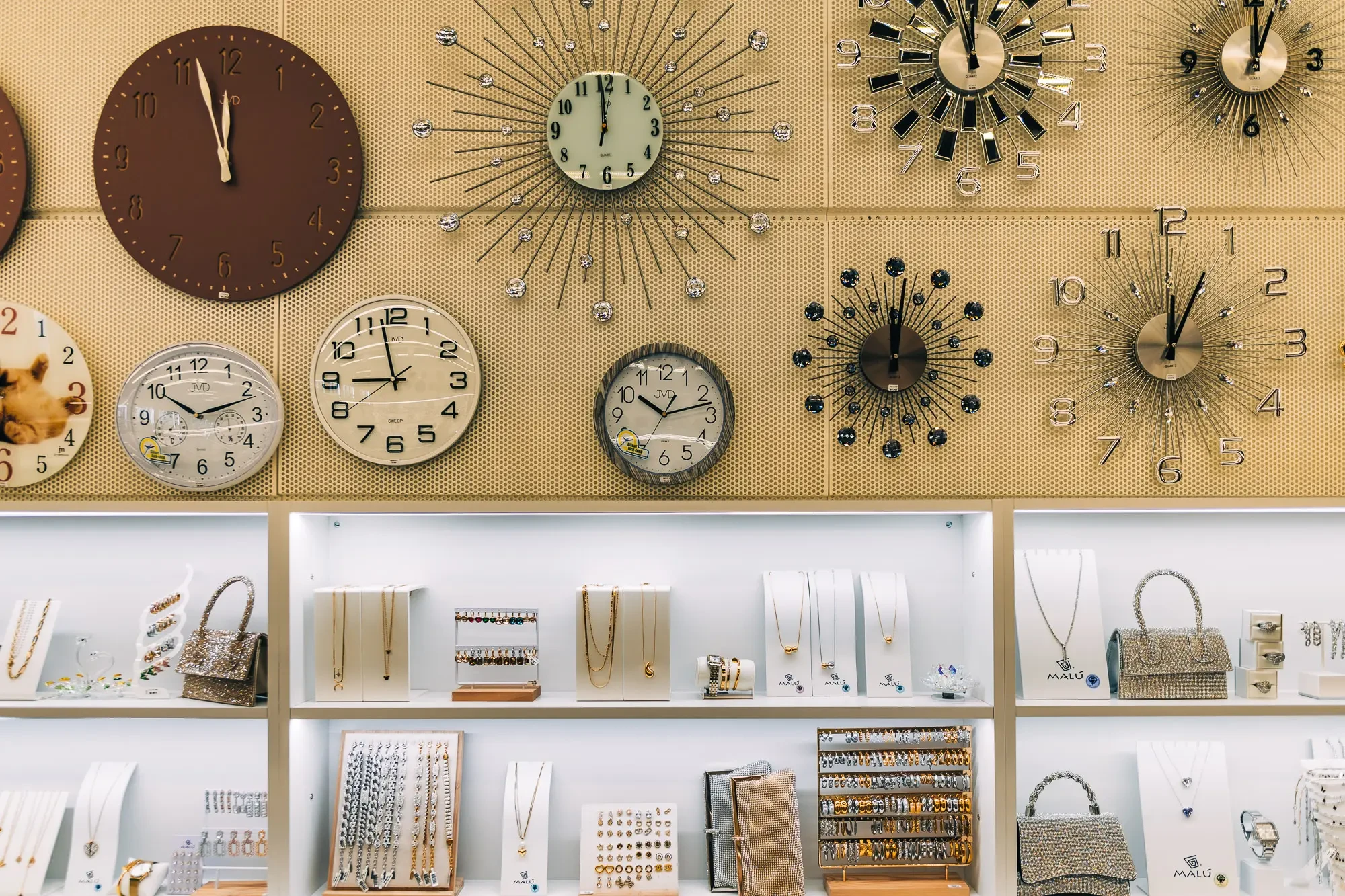 HudaUra.com pritlicje 7