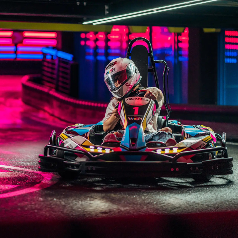 Woop karting in glow golf 4