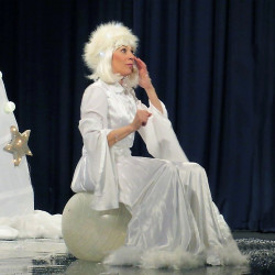 Siti teater snežna vila