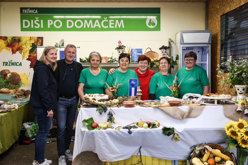 Občina rogašovci diši po domačem tržnica btc city (1)