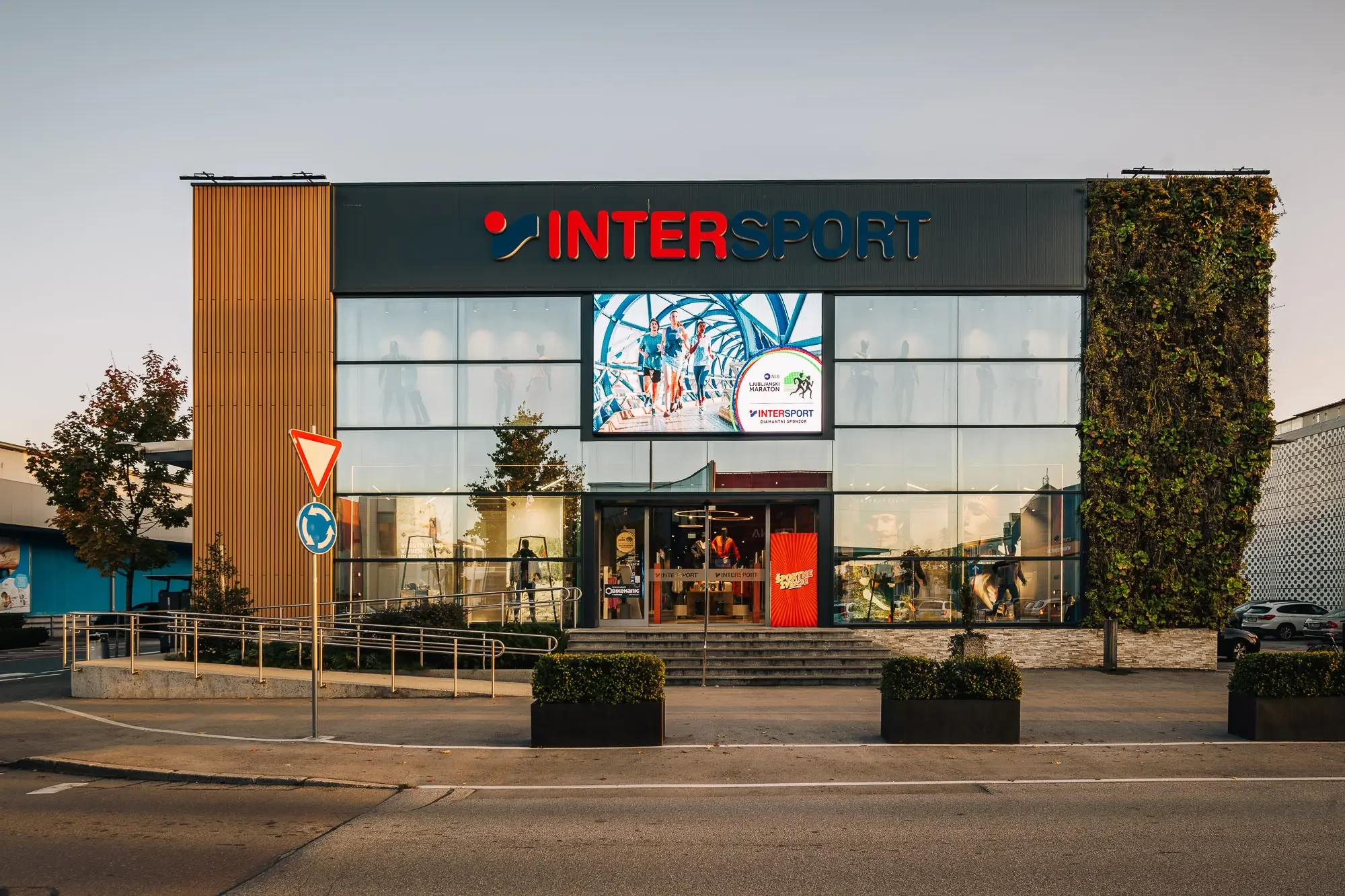InterSport 1