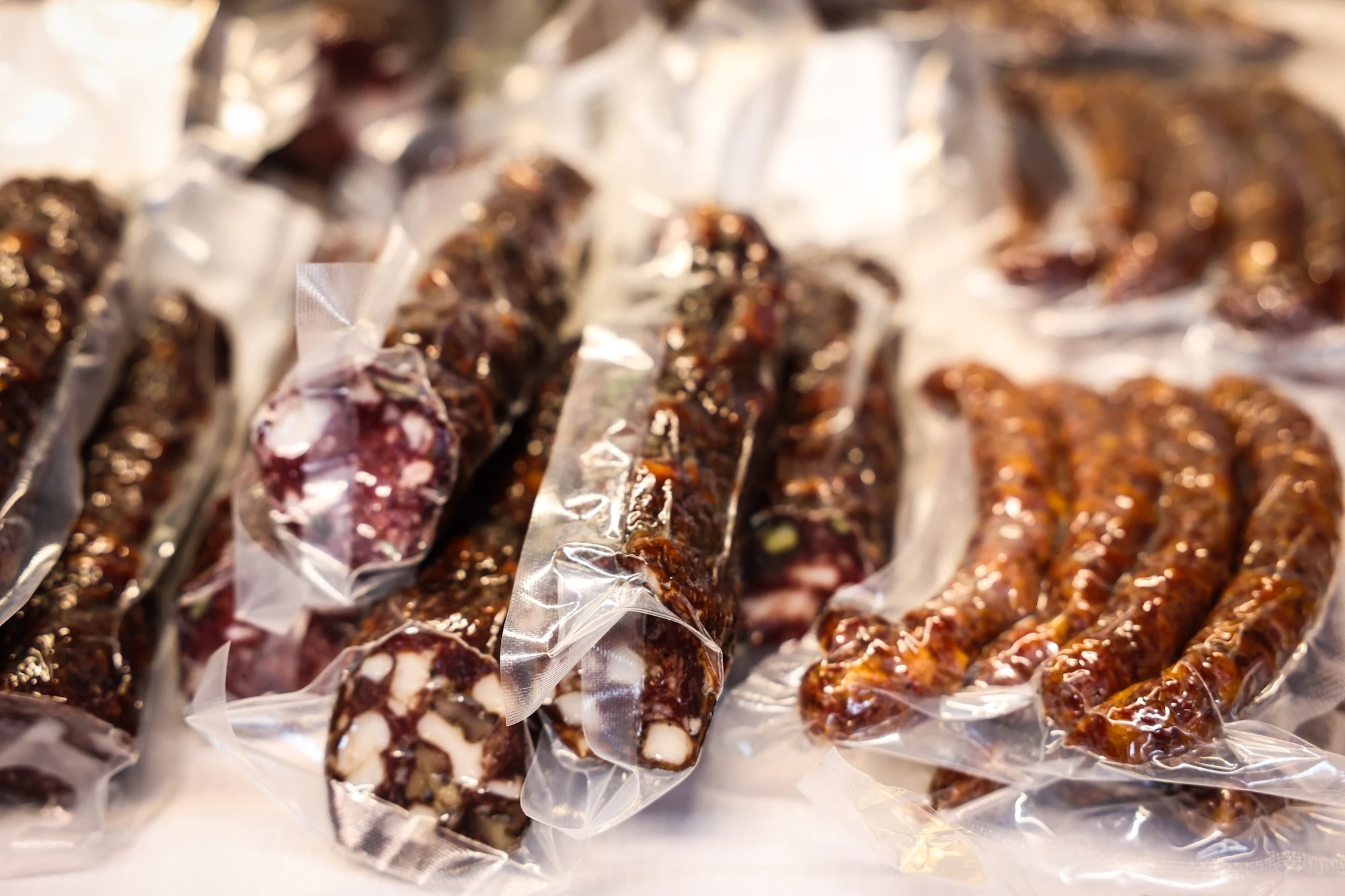 Diši po domačem tržnica btc city mesnine Vogrinčič Hanžel 01